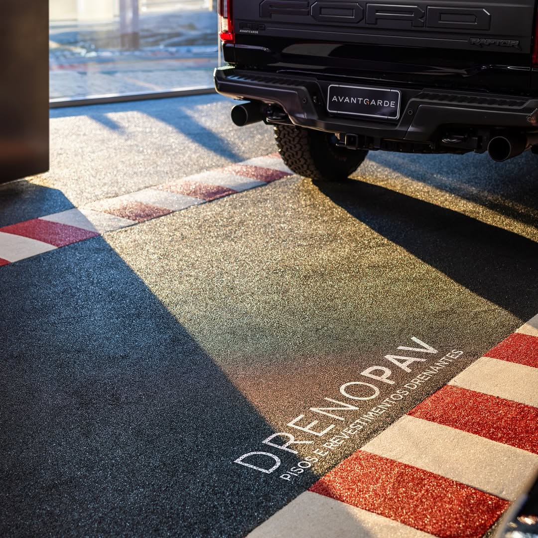 美蒂石高端超跑展厅地坪案例 | Meidis Resin Binder Supercar Showroom Floor Case - 套装图