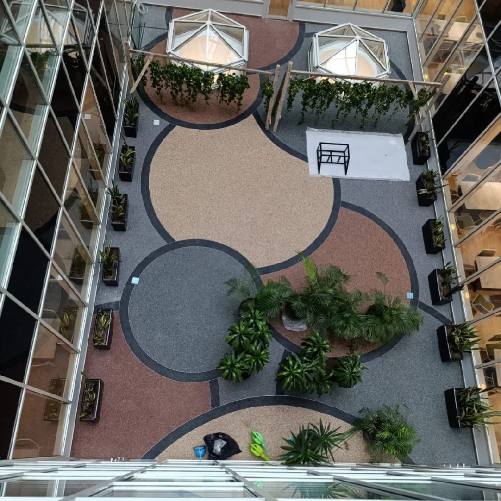美蒂石中庭艺术砾石地坪 | Meidis Artistic Pebble Flooring For Luxury Atrium